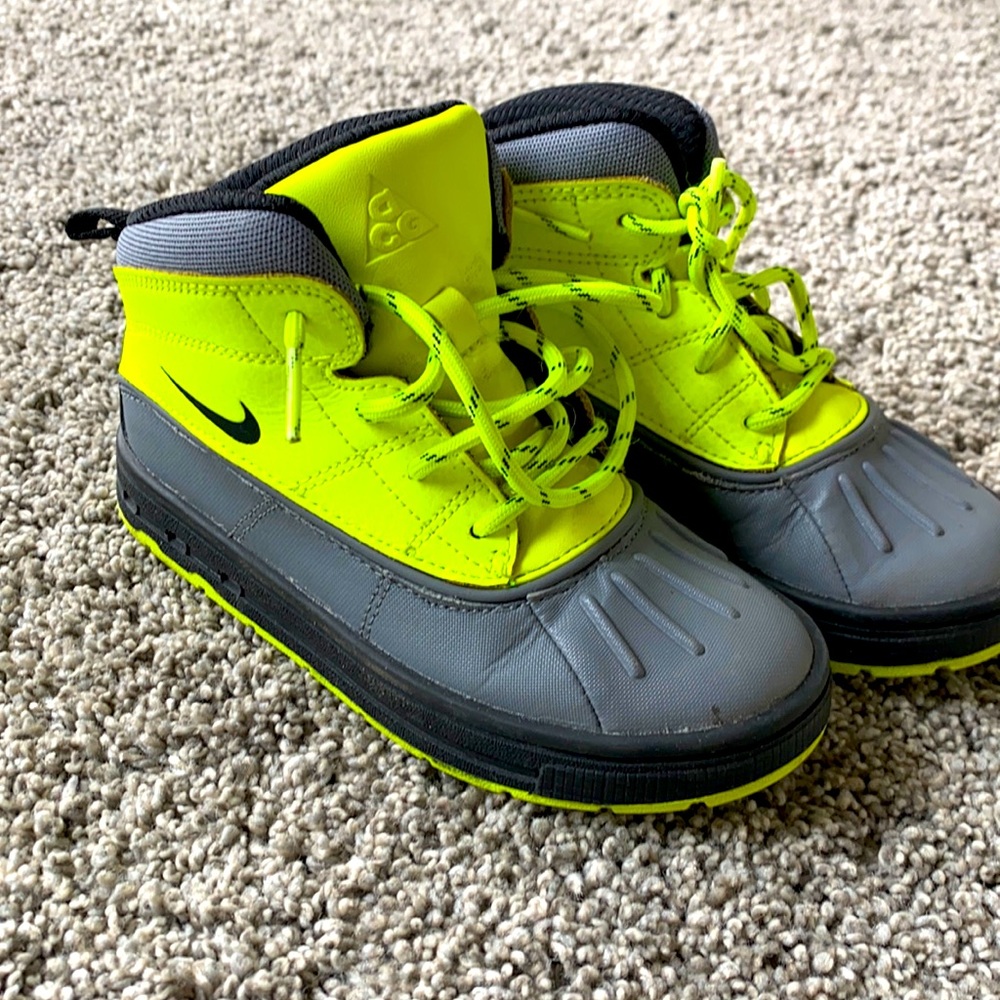 Nike shoes
